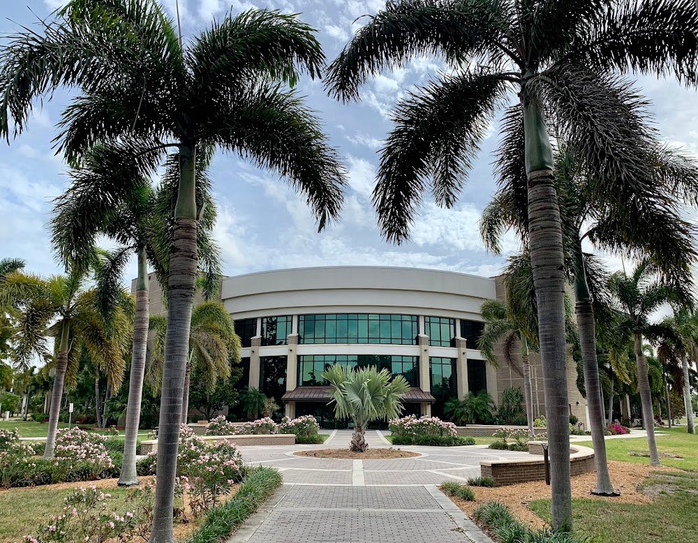 Florida SouthWestern State College near Cypress Lake, FL